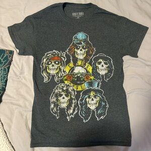 Dark Gray Guns N’ Roses Graphic Tee